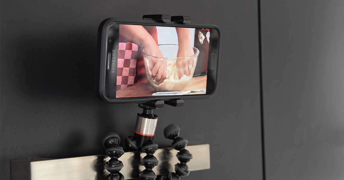 Read more about the article Smartphonehouder om kookvideo’s te maken en kijken